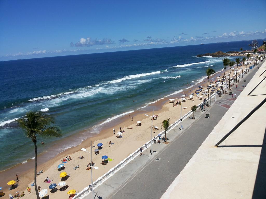 Flat Na Avenida Oceanica Apartamento Salvador Quarto foto