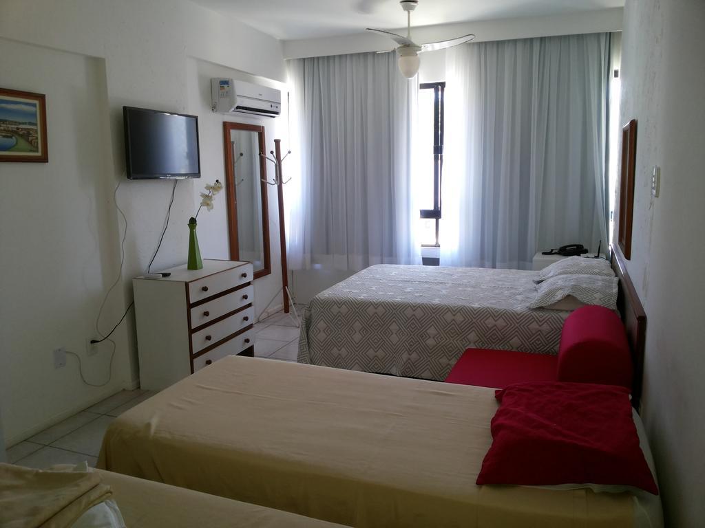 Flat Na Avenida Oceanica Apartamento Salvador Quarto foto